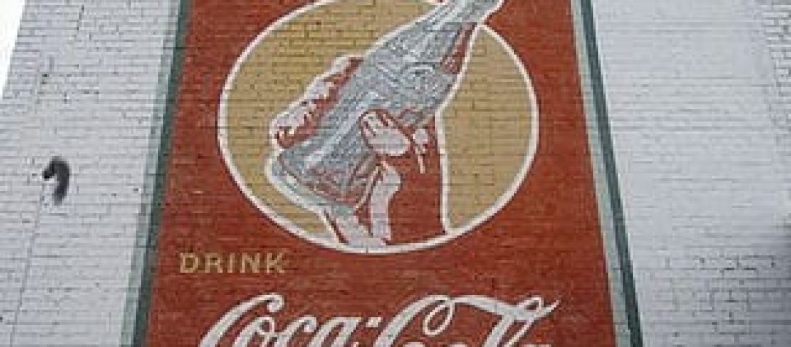 320px-Coca_Cola_ad_ca._1943_IMG_3744